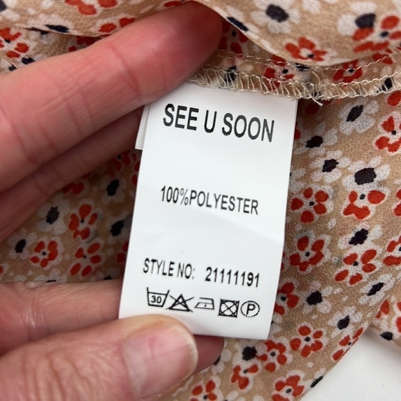 See u Soon Floral  Semi Sheer Long Sleeve Top with Ruffle - Picture 5 of 10